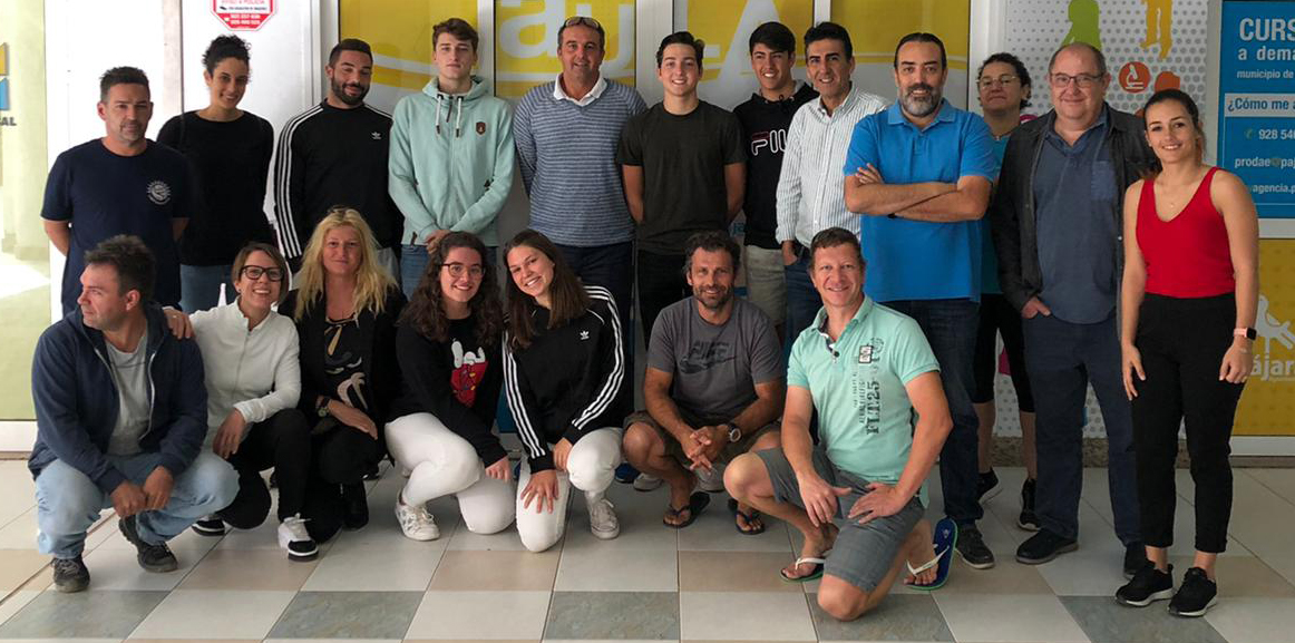 Pájara organiza el primer curso de monitor de natación en Fuerteventura
