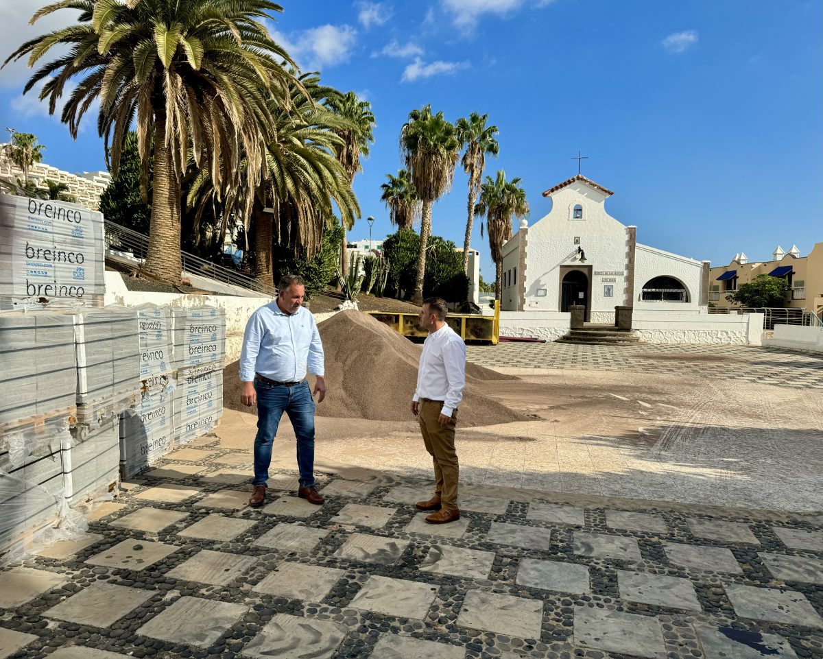 El Ayuntamiento de Pájara comienza la remodelación de la Plaza de la Ermita de San Miguel y su entorno